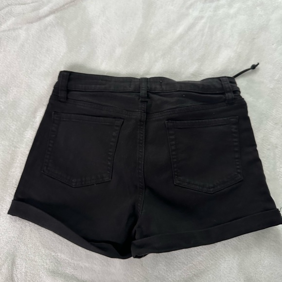 Black Shorts with Tie - Picture 5 of 5